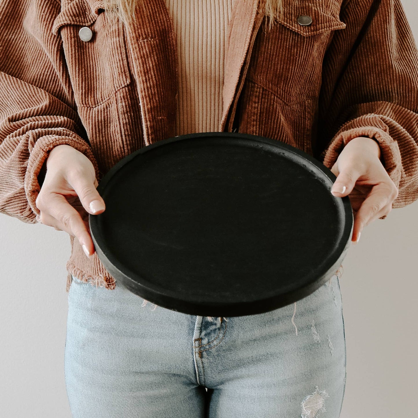 10" Black Round Wood Tray