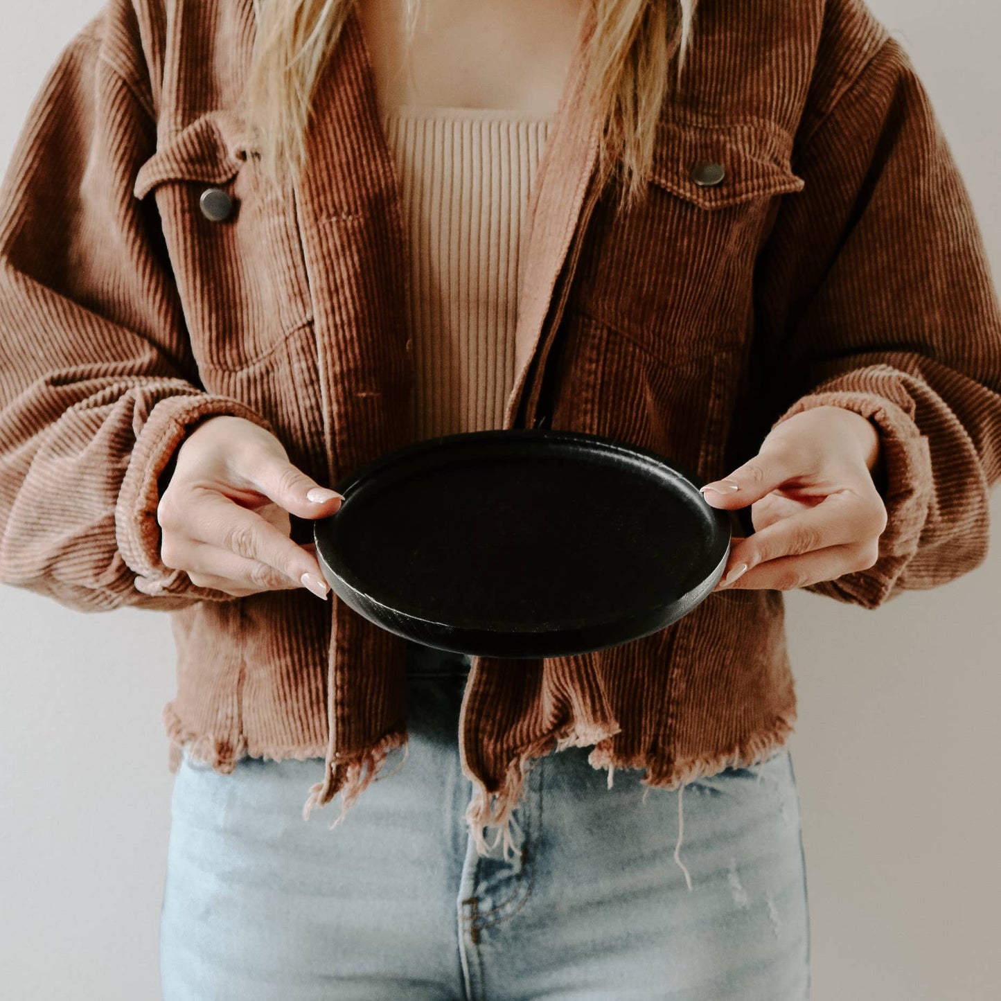 Black Round Wood Tray | 7"