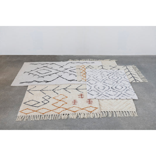 Cotton Tufted Rug with Abstract Design and Fringe | 2' x 3'